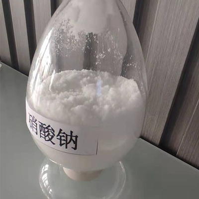 Nitrato di sodio minimo NaNO3 di industriale 99,3% per la produzione del petardo della polvere nera