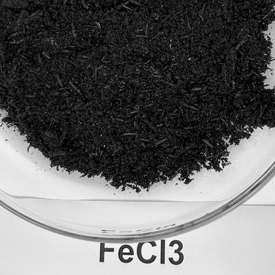 Cloruro ferrico cristallino FeCL3 del nero 96% di trattamento delle acque