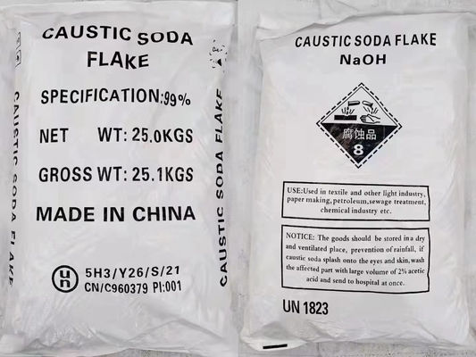Fiocchi di soda caustica Idrossido di sodio NaOH 99% 25KG/BAG Per la produzione di sapone