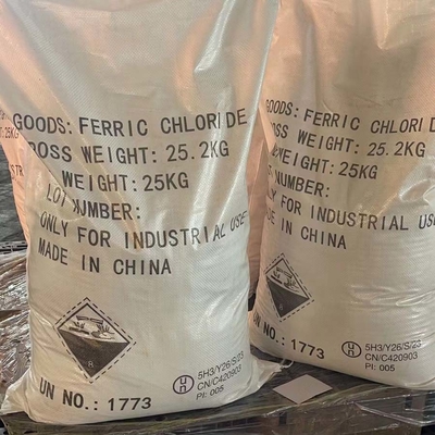 25 kg/sacco Cloruro ferrico polvere anidra 98%min 26MT/20GP
