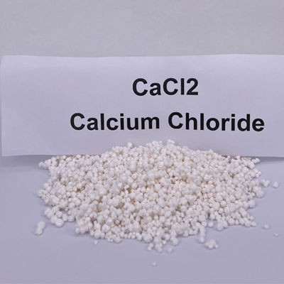 Prills anidri del CaCl2 del cloruro di calcio di pH 9,3 incolori